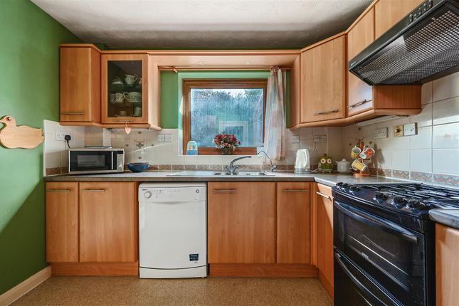 7, Fairfield Chase, Bexhill-On-Sea photo 2