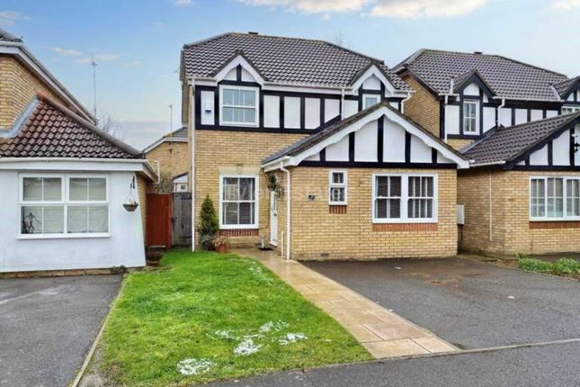 Thumbnail Detached house for sale in Oxford Close, Langdon Hills