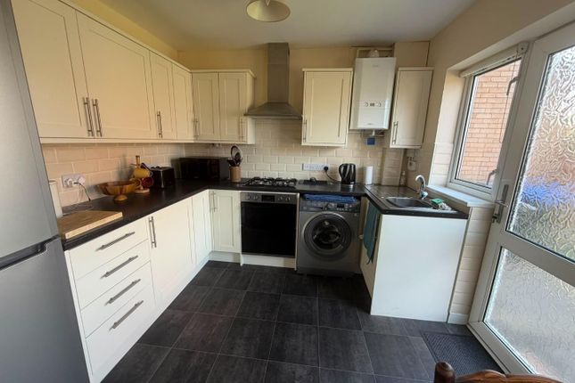 3, Merton Road, Daventry photo 5