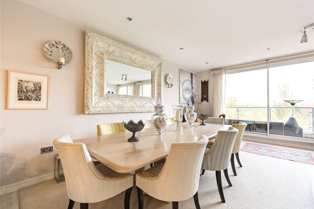 23 Acqua House, 41, Melliss Avenue, Surrey photo 2