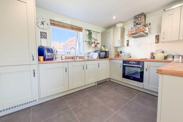 7, Ives Way, Norwich photo 3