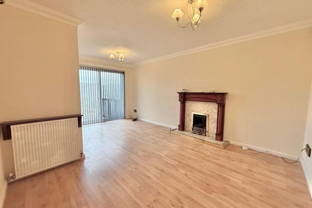 8, Larchwood Road, Coventry photo 5