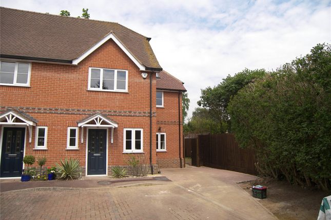 3 bed semi-detached house to rent in Danesfield Gardens, Twyford, Berkshire RG10