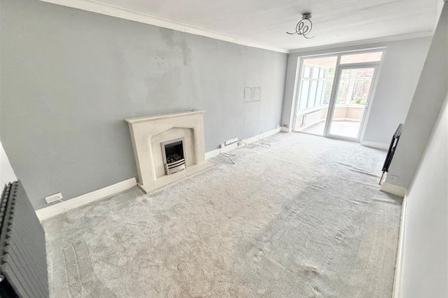 107, Meriton Road, Handforth photo 3