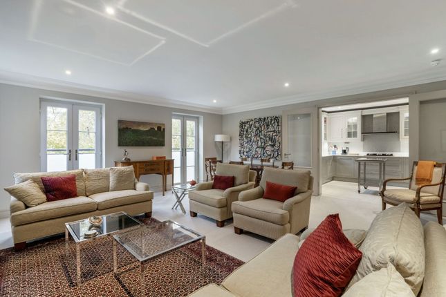40, Kingswood, Ascot photo 4