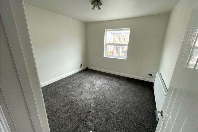 Terraced house to rent in Victoria Street, Braintree
