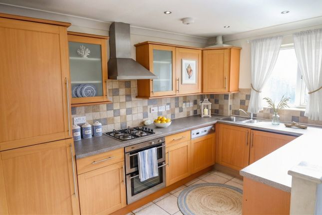 Flat 8 Colben Court, 17 Rafati Way, Bexhill-on-Sea photo 3