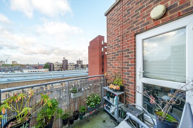 Flat for sale in Eclipse House, London, Greater London