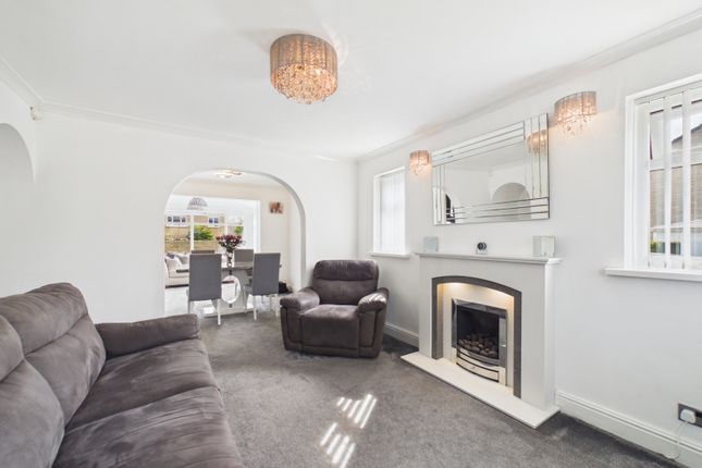 5, Micklemoss Drive, Bradford photo 4
