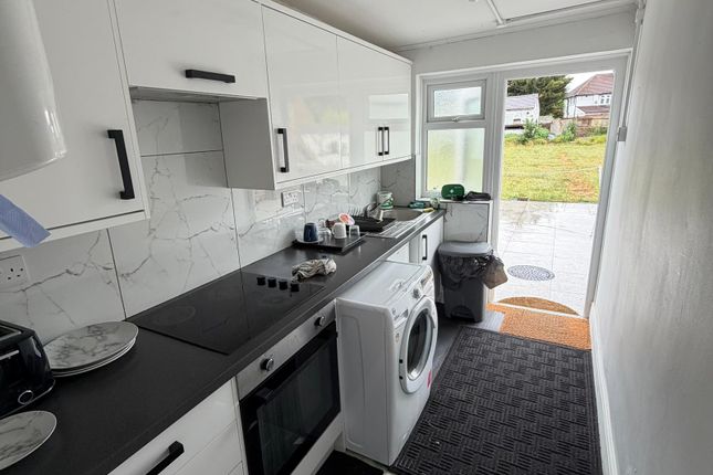293-295 Bath Road, Hounslow photo 3