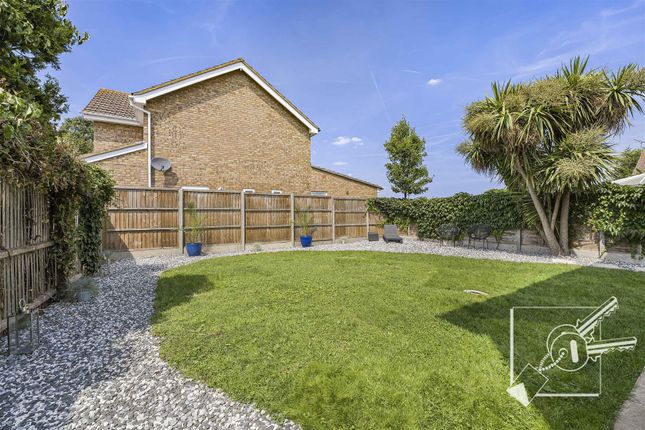 16, Millfield Drive, Gravesend photo 2