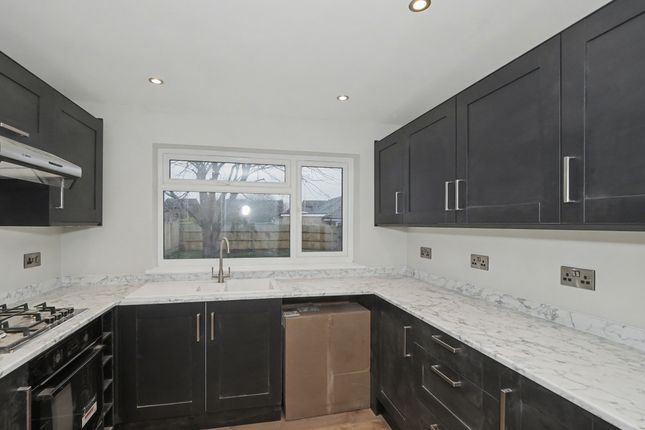 2 Grenville Way, Broadstairs photo 4