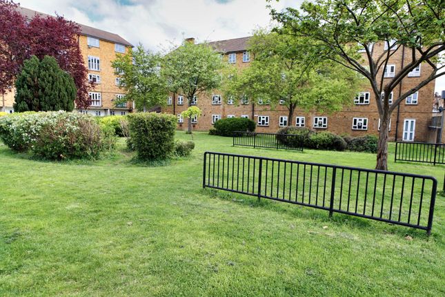 Flat for sale in Robert Gerard House, London