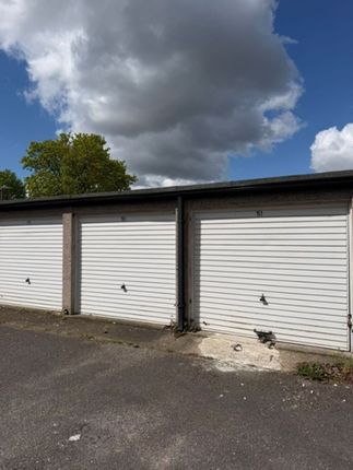 30, Rundells, Letchworth Garden City photo 5