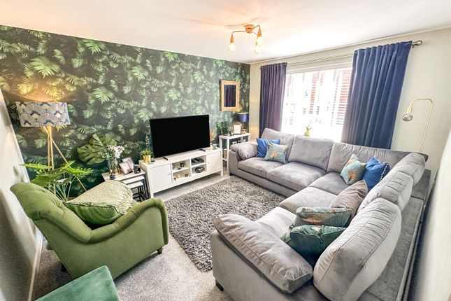83, Silvester Road, Corby photo 2