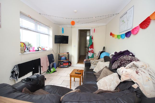 6-bed terraced on 41, Minny Street, Cardiff, £3,240/mo