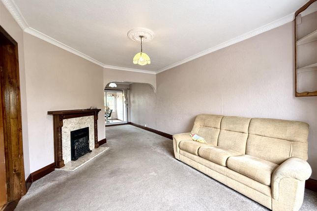 50, Langdale Avenue, Loughborough photo 2