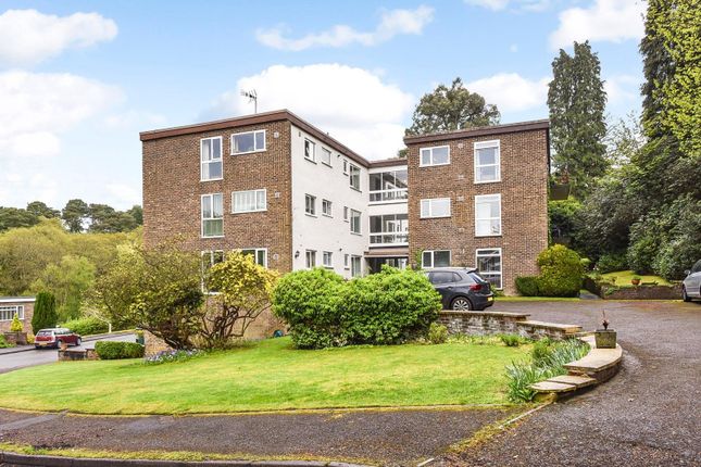 Thumbnail Flat for sale in Hurstmere Close, Grayshott, Hindhead