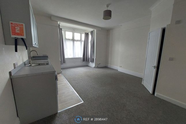 Tring Road, Aylesbury photo 5