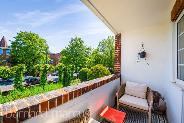 Flat 9 Welsby Court, Eaton Rise, Ealing photo 4