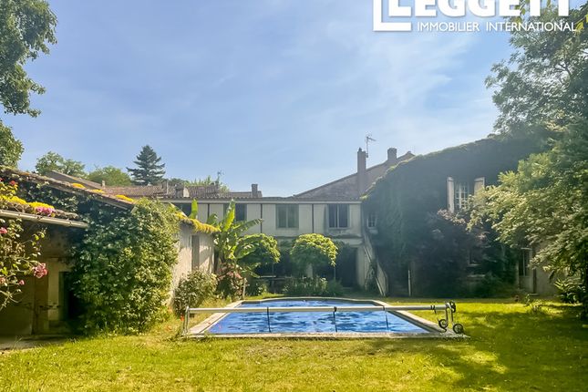 Thumbnail Villa for sale in Coteaux-Du-Blanzacais, Charente, Nouvelle-Aquitaine