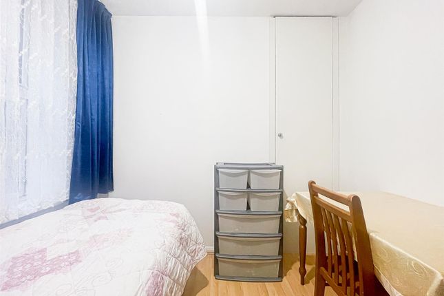 Thumbnail Room to rent in Cranwood Street, Shoreditch
