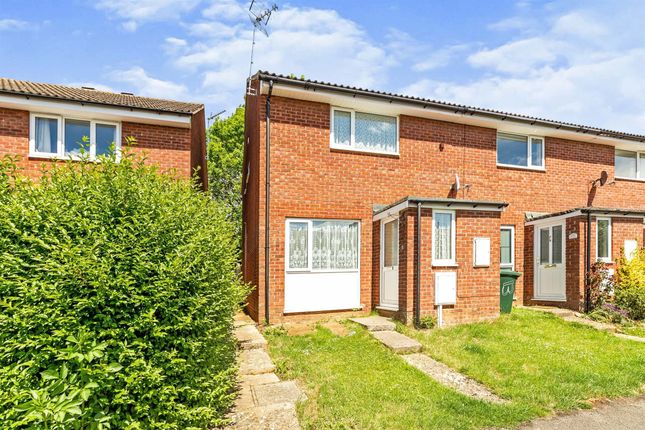 3 bed end terrace house for sale in Red Poll Close, Banbury OX16