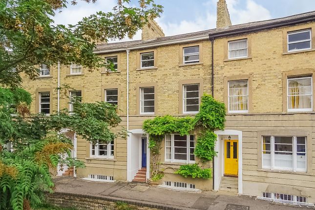 Thumbnail Terraced house for sale in Park Town, Oxford, Oxfordshire