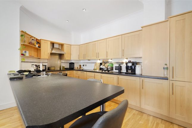 Flat 93, County Hall, South Block, 1B, Belvedere Road, London photo 4