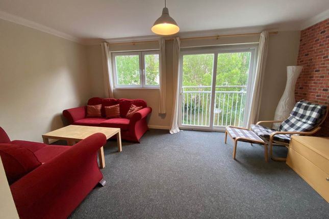 6 Milnbank Gardens, Dundee photo 2