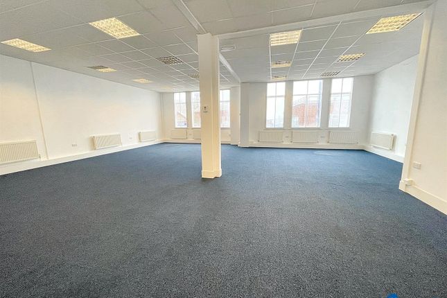 Commercial property to let in Station Chambers, High Street North, London
