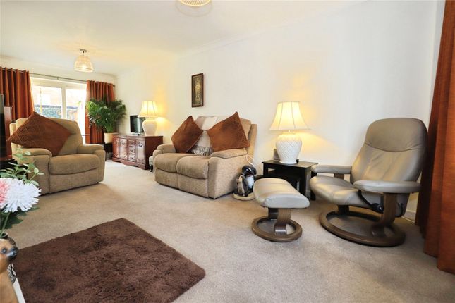 14, Nursery Grove, Worcestershire photo 4