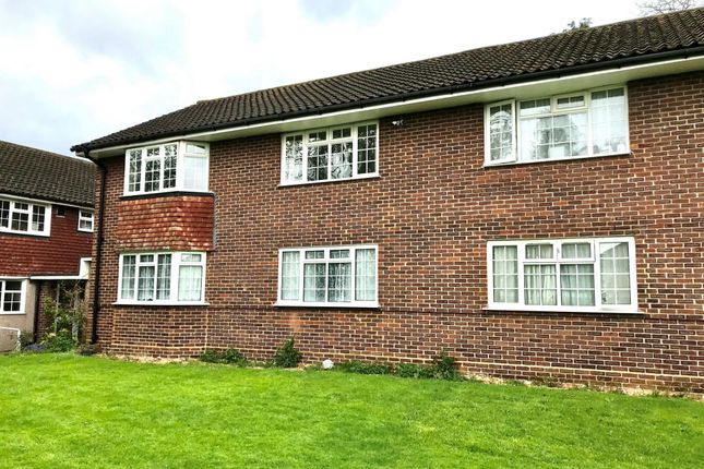 Flat to rent in Copley Road, Stanmore