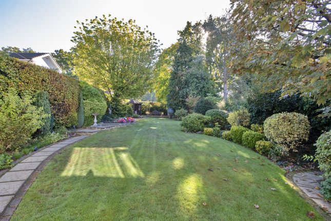 8, Woodfield Avenue, Hildenborough photo 2