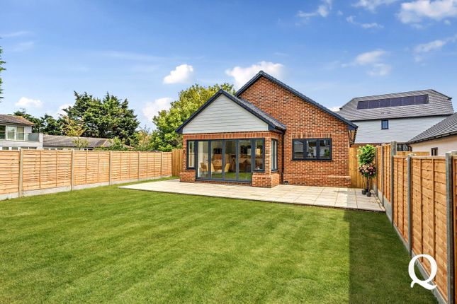 8, Willow Close, Minster on Sea photo 2