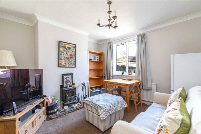 29, Thwaites Avenue, West Yorkshire photo 3