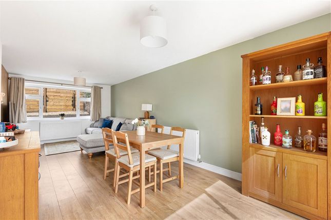 12, Lower Prospect, Wiltshire photo 4