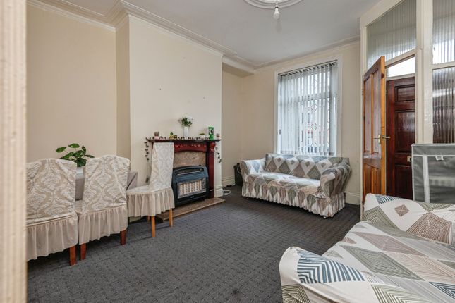 7, Fitzroy Road, Bradford photo 2