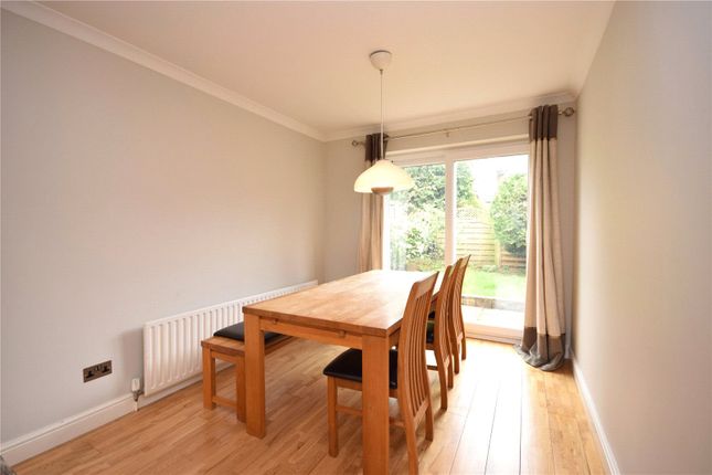 3, Summerhill Place, West Yorkshire photo 4