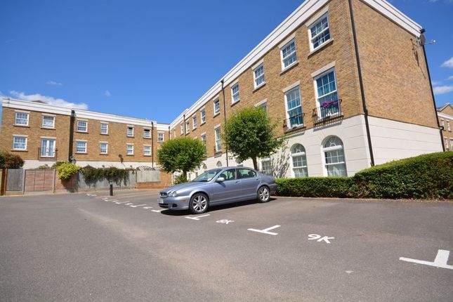 Thumbnail Flat for sale in Marigold Way, Barming
