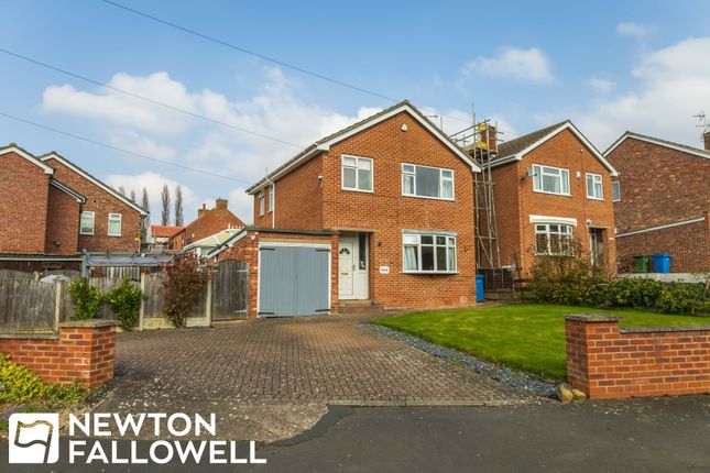 Thumbnail Detached house for sale in Sidsaph Hill, Walkeringham