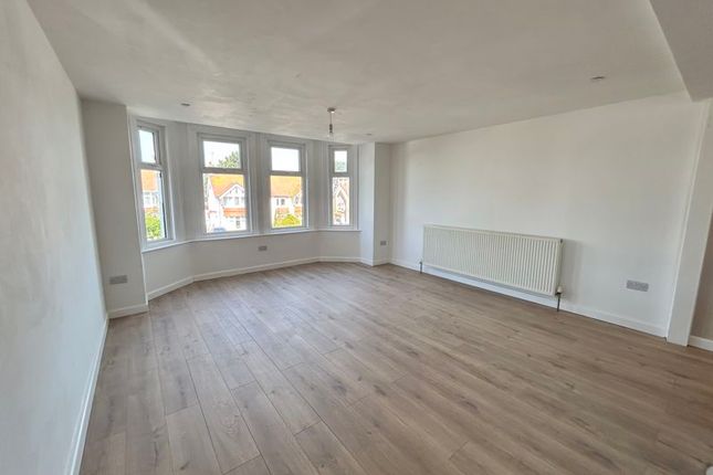 Apt.3, Danilton Court, College Avenue, Rhos on Sea photo 4