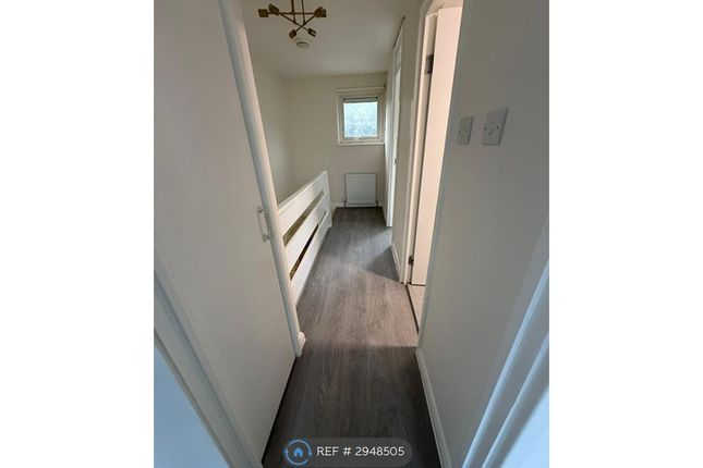 Charnwood Road, Uxbridge photo 4