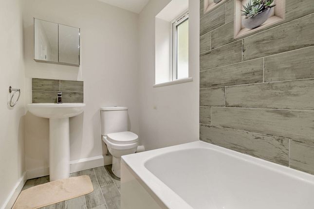 19, Burns Road, Doncaster photo 4
