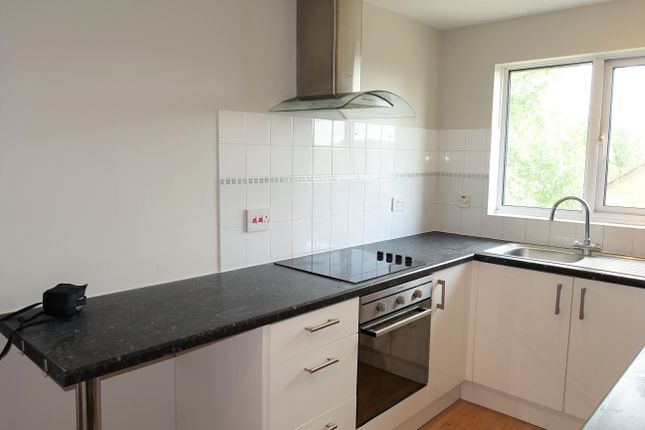 Weybrook Drive, Guildford photo 3