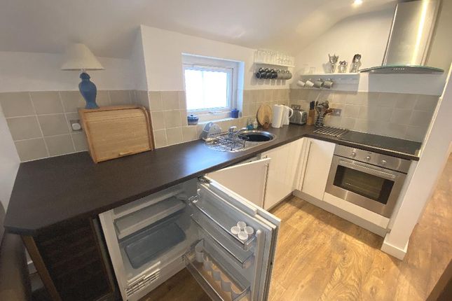 Flat 11, 9-10, Draycott Terrace, St Ives photo 4