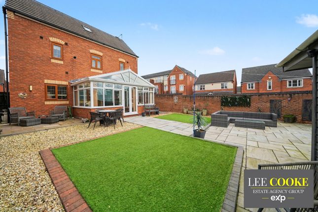 4-bed house on 14, Ratcliffe Drive, Willenhall, £430,000
