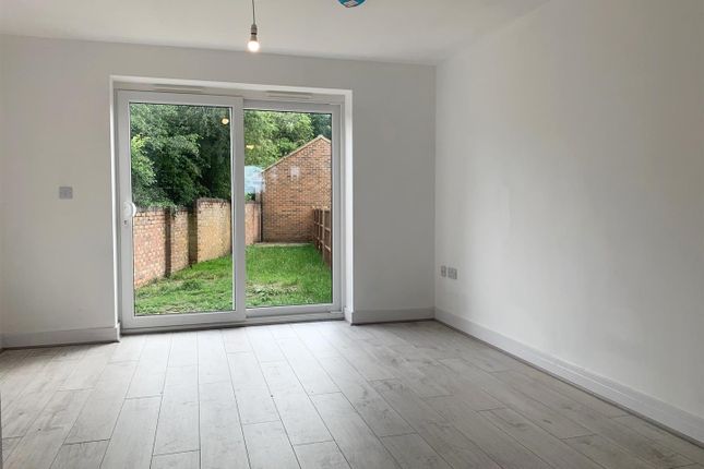 Bates Close, Aylesford photo 4