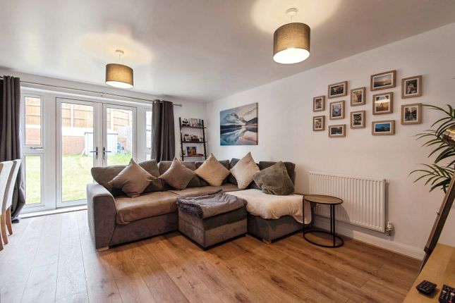 3, Belpaire Close, Henlow photo 5