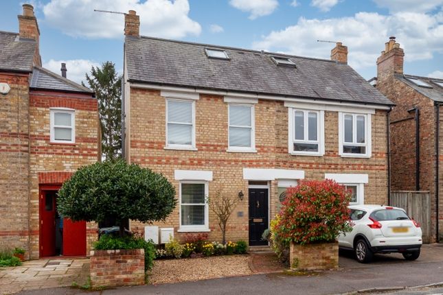 Semi-detached house to rent in Harpes Road, Oxford